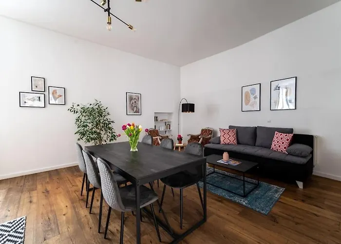 Spacious 2br By Metro And Center By Hm Apartment Wien